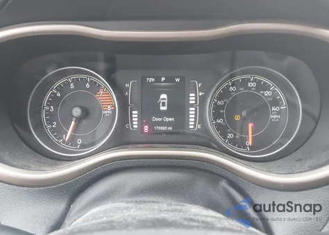 2016 Jeep Cherokee Altitude z USA, uszkodzony, nr VIN 1C4PJMCS5GW118665